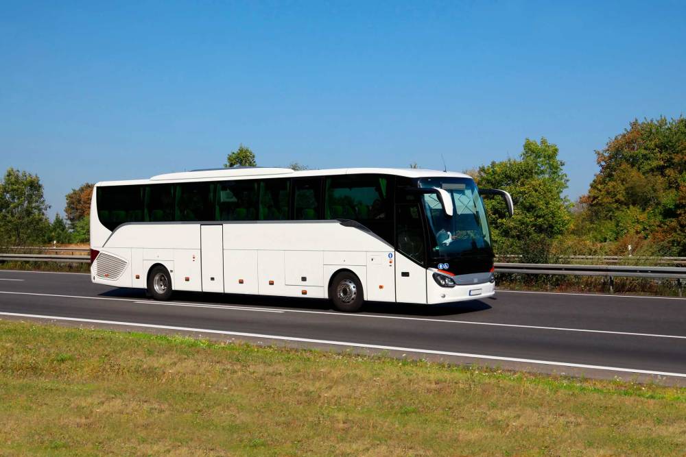 Remplacement pare brise bus à Locminé
